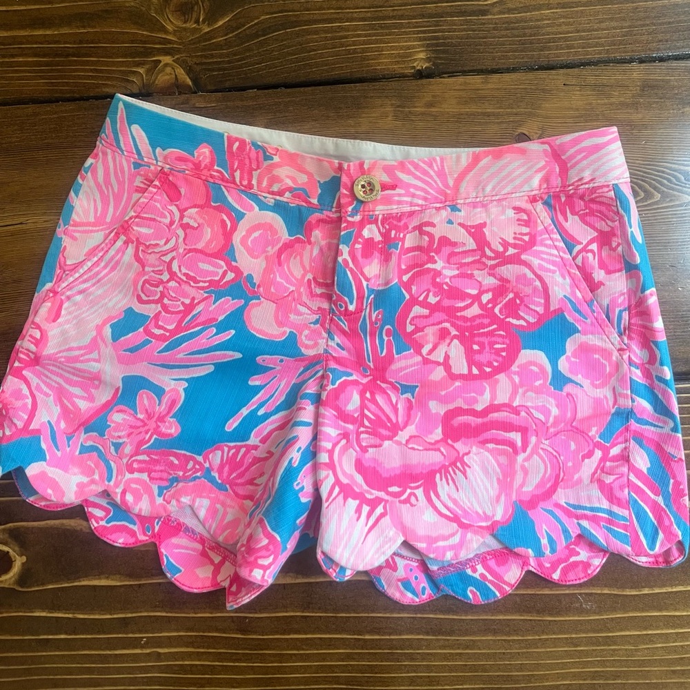 Lilly Pulitzer buttercup scalloped shorts